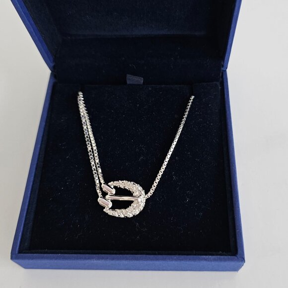 SWAROVSKI BUCKLE NECKALCE! - Picture 2 of 13